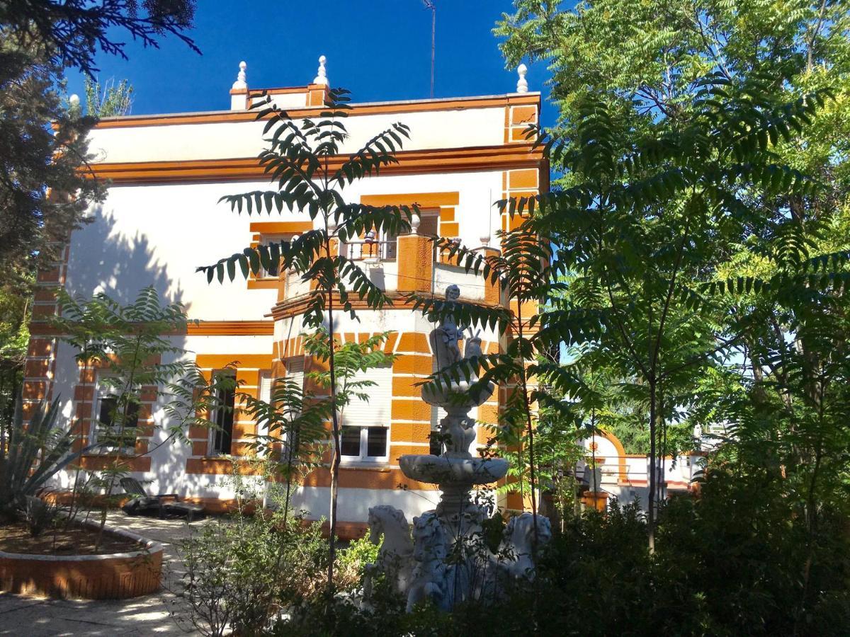 Hostal Olivos Μαδρίτη Εξωτερικό φωτογραφία