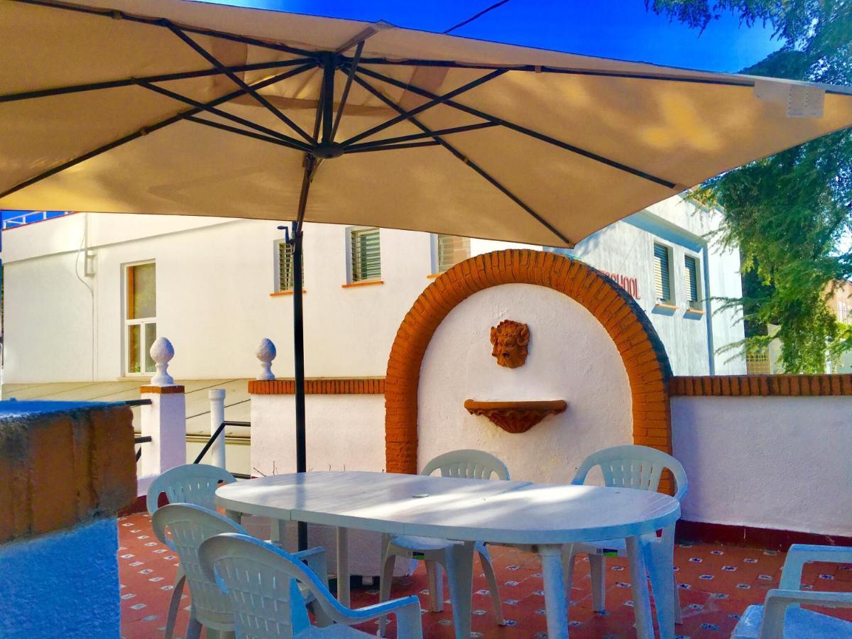 Hostal Olivos Μαδρίτη Εξωτερικό φωτογραφία